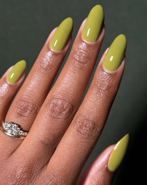 Fall Nail Trend 2026 earthy green